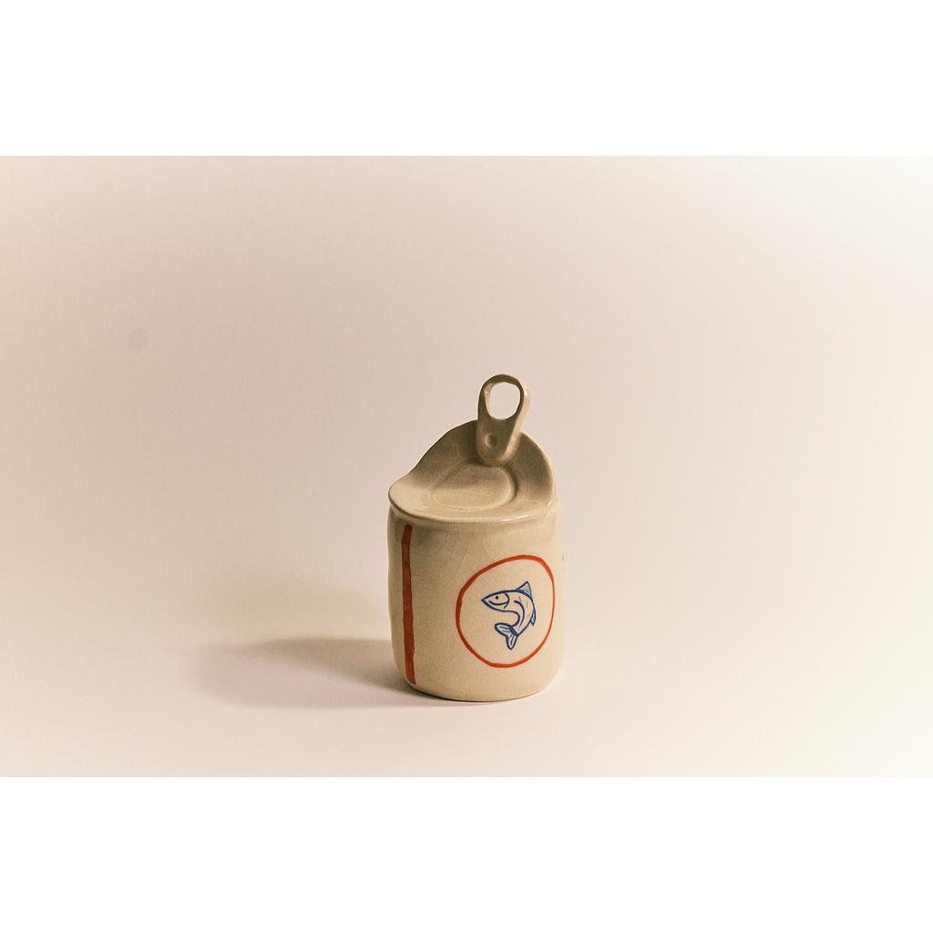 Lata de sardina redonda pez tricolor